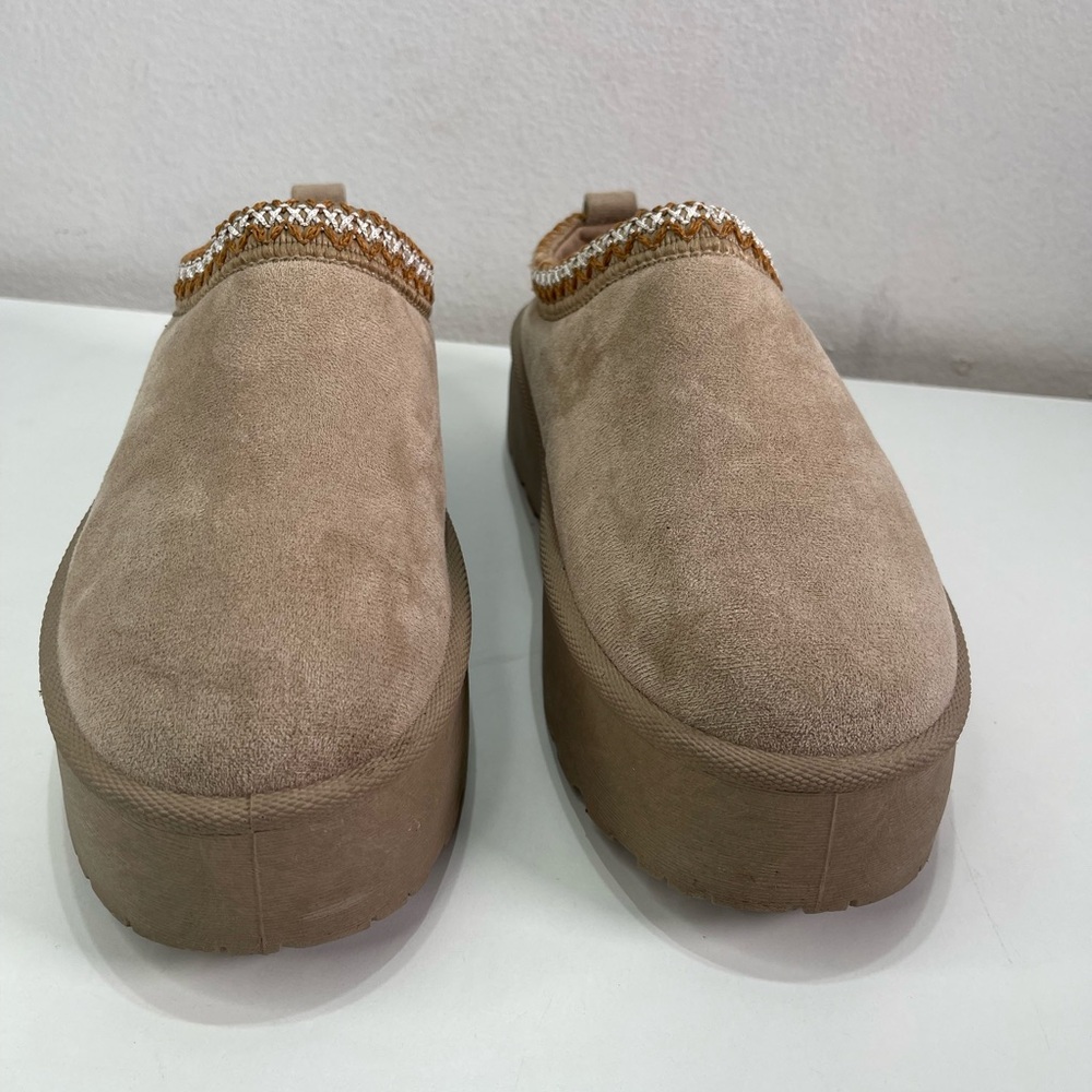Mudd Shoes Womens  8.5M Suede Faux Fur Slip On Platform Clog Mule Stormy-13LP - Picture 2 of 8